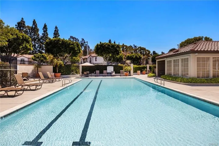 104 S Cross Creek Road M, Orange, California 92869