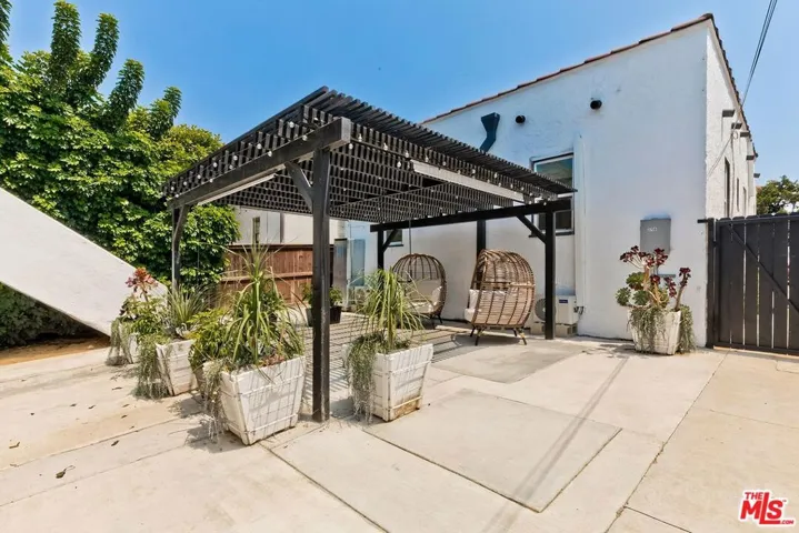 3706 Brunswick Avenue, Los Angeles, California 90039