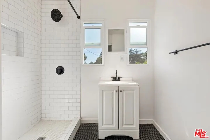 3706 Brunswick Avenue, Los Angeles, California 90039