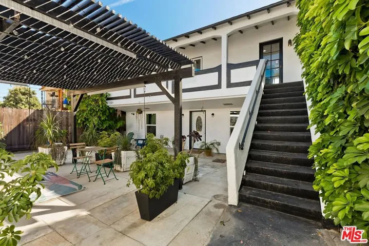 3706 Brunswick Avenue, Los Angeles, California 90039