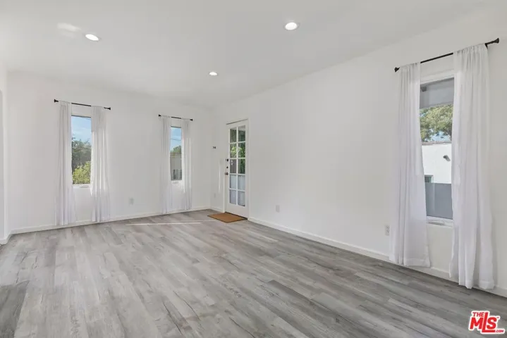 3706 Brunswick Avenue, Los Angeles, California 90039