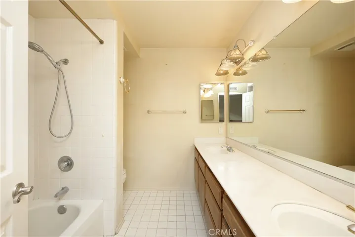 22 Diamante, Irvine, California 92620