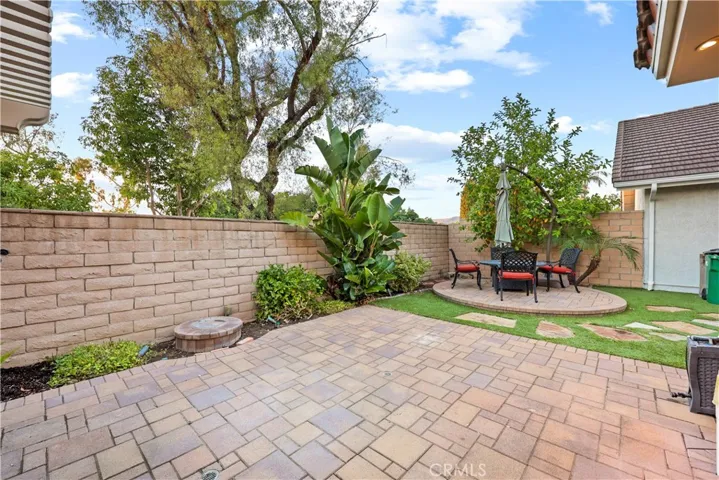 22 Diamante, Irvine, California 92620