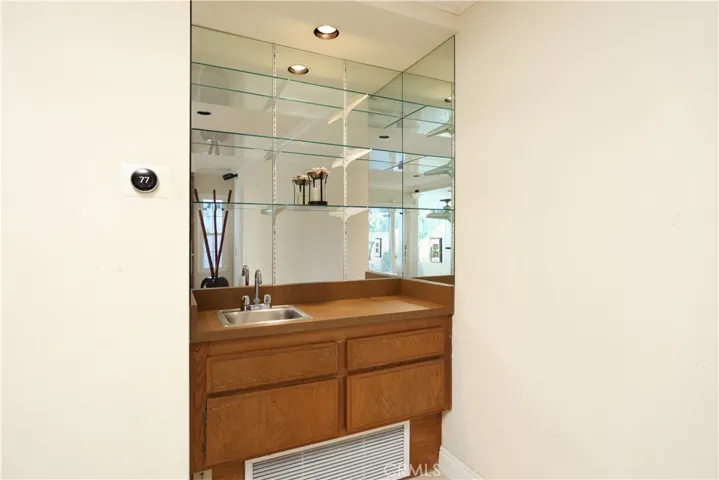 wet bar in family room