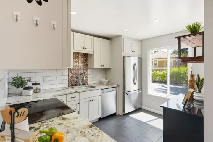1458 Hudson Street 116, Redwood City, California 94061