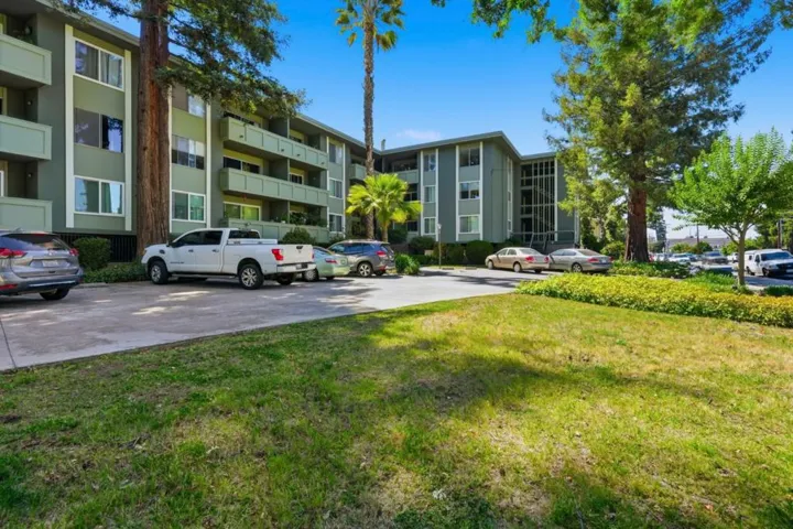 1458 Hudson Street 116, Redwood City, California 94061