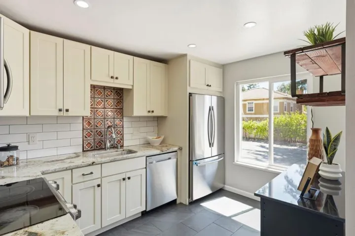 1458 Hudson Street 116, Redwood City, California 94061