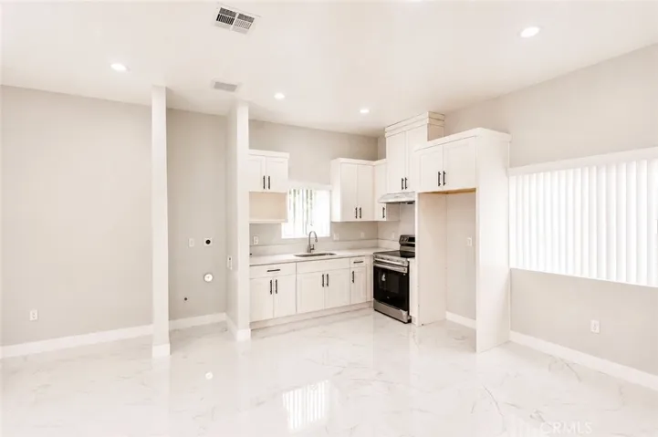 9440 Mcfadden, Westminster, California 92683