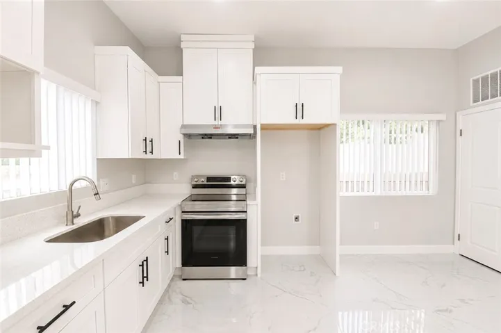 9440 Mcfadden, Westminster, California 92683