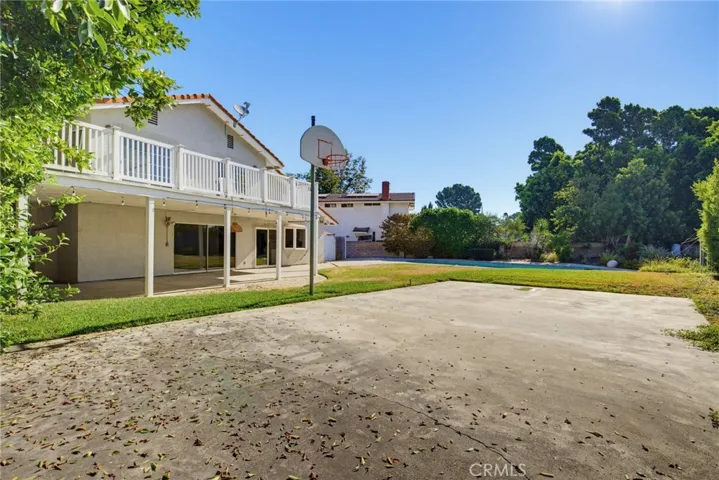 21310 San Jose Street, Los Angeles, California 91311