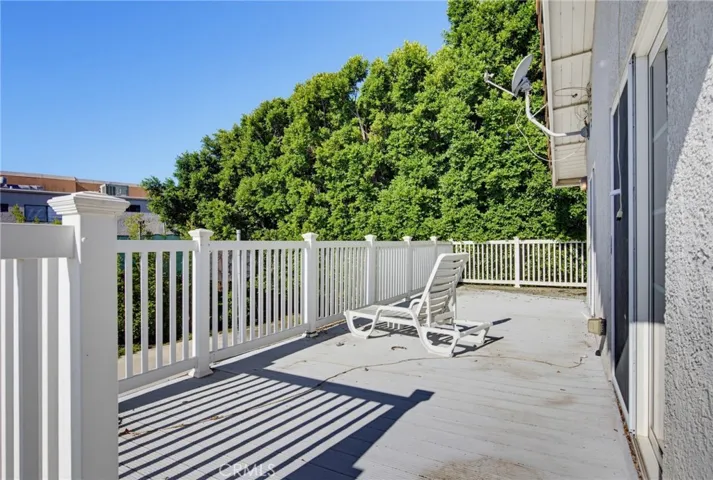 21310 San Jose Street, Los Angeles, California 91311