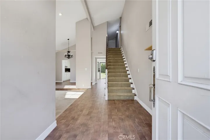 21310 San Jose Street, Los Angeles, California 91311