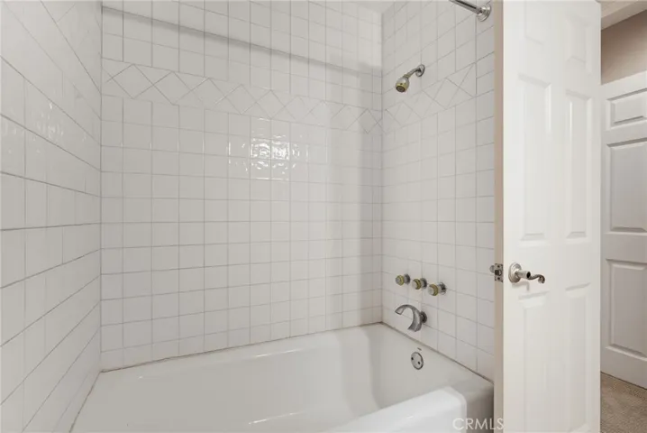21310 San Jose Street, Los Angeles, California 91311