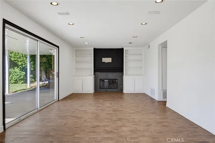 21310 San Jose Street, Los Angeles, California 91311