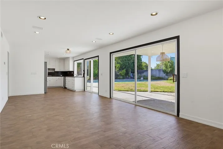 21310 San Jose Street, Los Angeles, California 91311