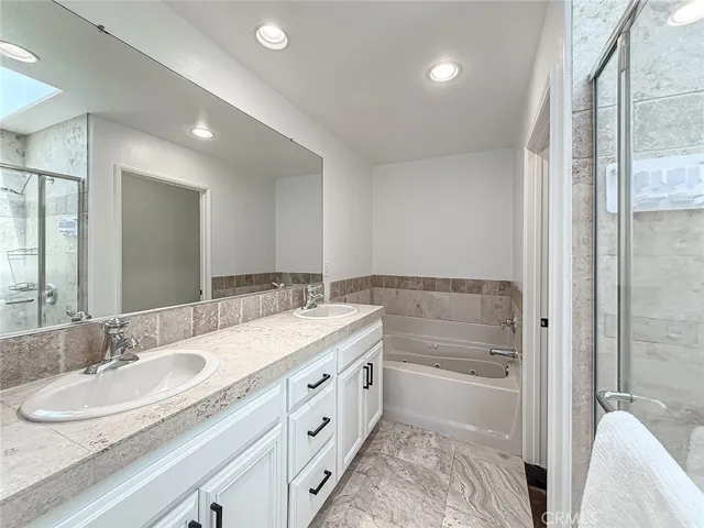 16724 Tim Ln, Lake Balboa, California 91406