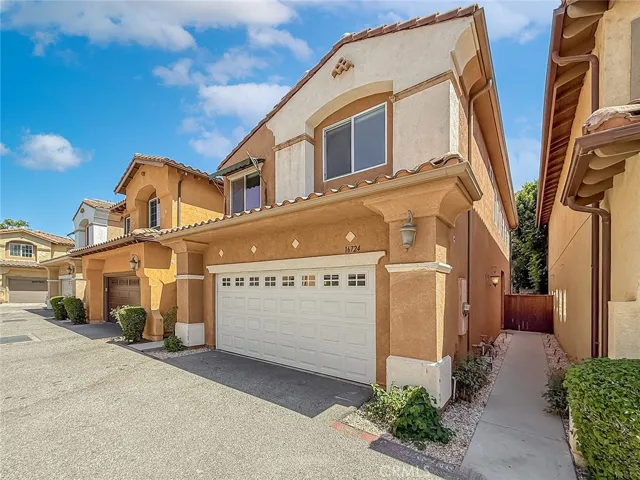 16724 Tim Ln, Lake Balboa, California 91406