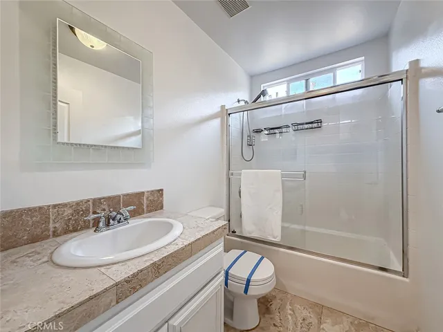 16724 Tim Ln, Lake Balboa, California 91406