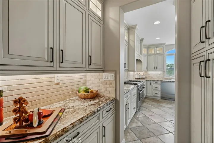 26957 Timberline, Valencia, California 91381