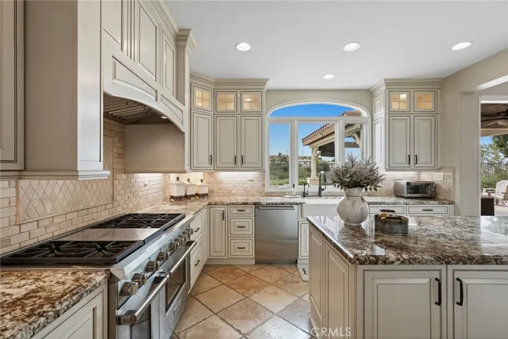26957 Timberline, Valencia, California 91381