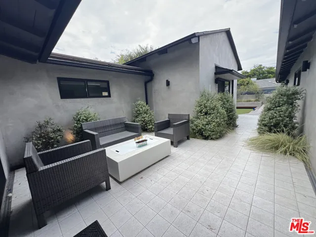 3350 Mclaughlin Avenue, Los Angeles, California 90066