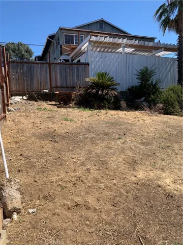 House view from backyard.