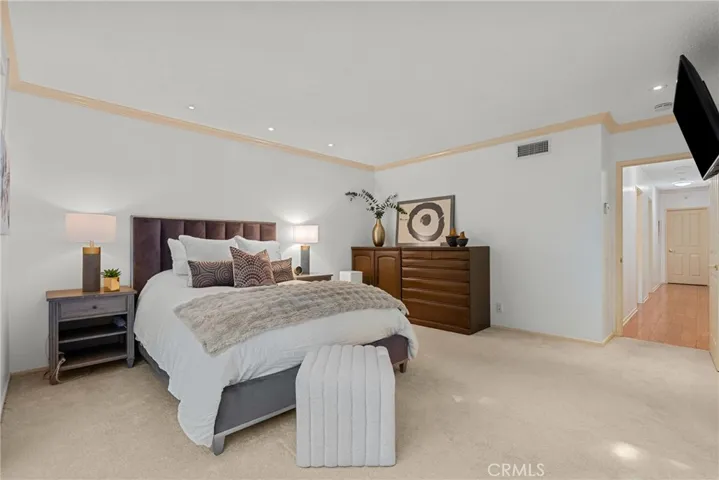 10411 Oso Avenue, Chatsworth, California 91311