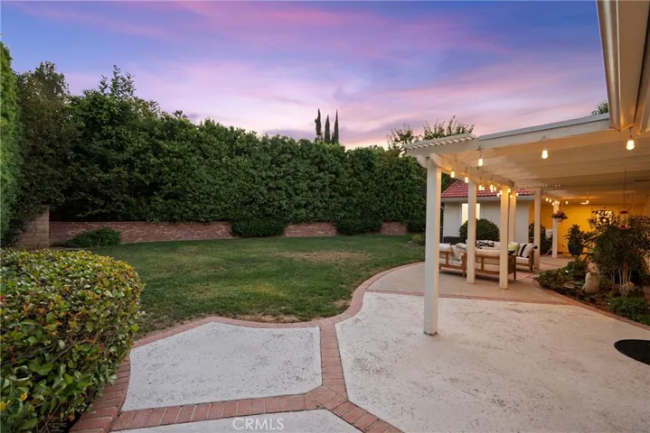 10411 Oso Avenue, Chatsworth, California 91311