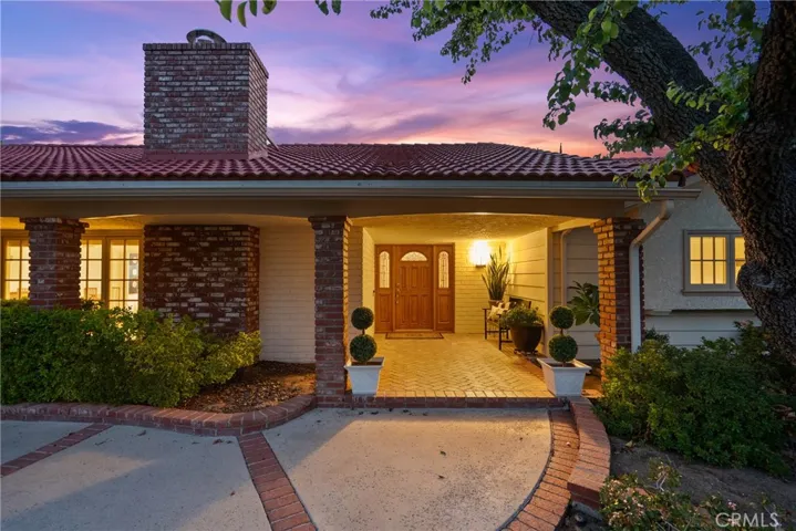 10411 Oso Avenue, Chatsworth, California 91311