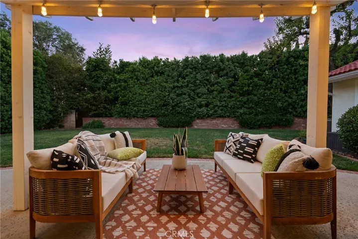 10411 Oso Avenue, Chatsworth, California 91311