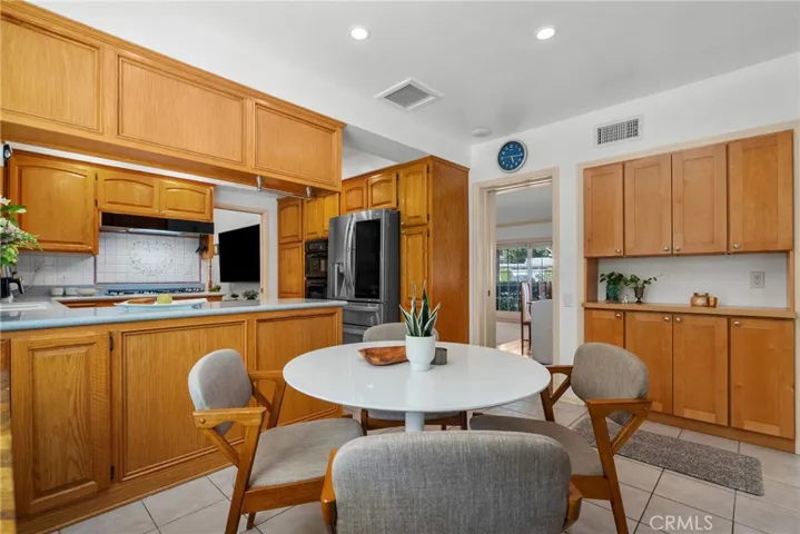 10411 Oso Avenue, Chatsworth, California 91311
