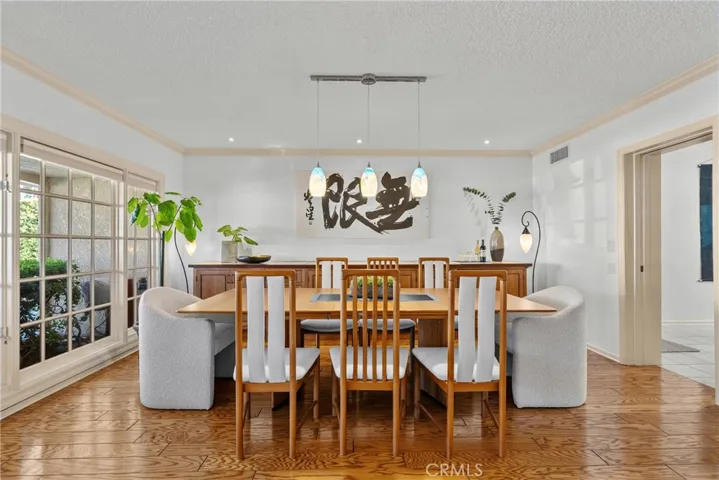 Main Dinning