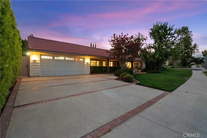 10411 Oso Avenue, Chatsworth, California 91311