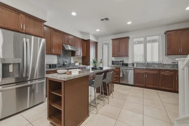 5504 El Dorado Lane, Dublin, California 94568