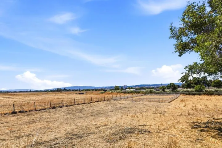 14160 Lesley Lane, San Martin, California 95046
