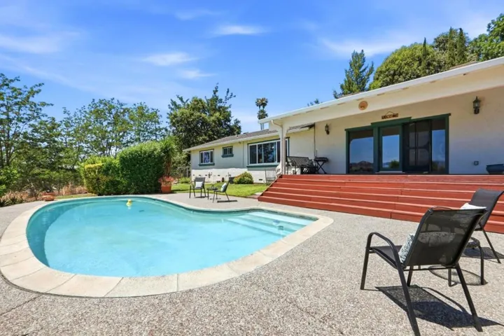 14160 Lesley Lane, San Martin, California 95046