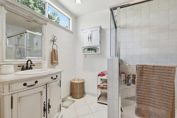 14160 Lesley Lane, San Martin, California 95046