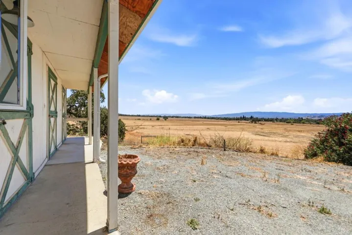 14160 Lesley Lane, San Martin, California 95046