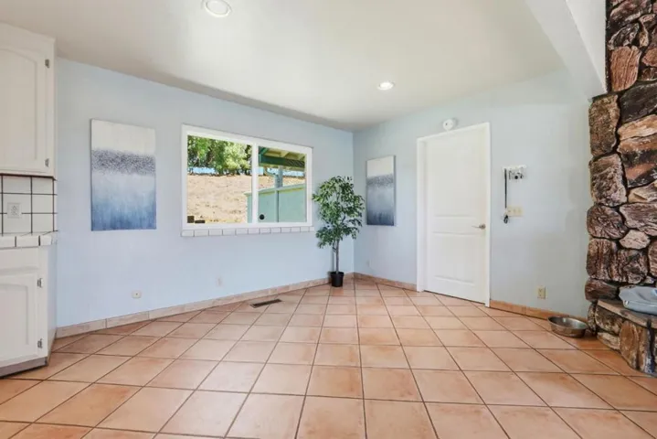14160 Lesley Lane, San Martin, California 95046