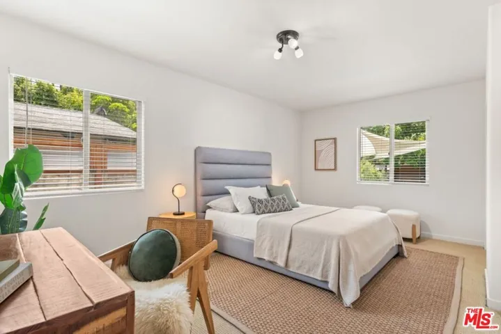 14830 Huston Street, Los Angeles, California 91403