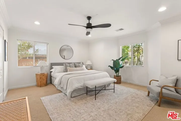 14830 Huston Street, Los Angeles, California 91403