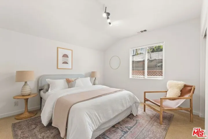 14830 Huston Street, Los Angeles, California 91403