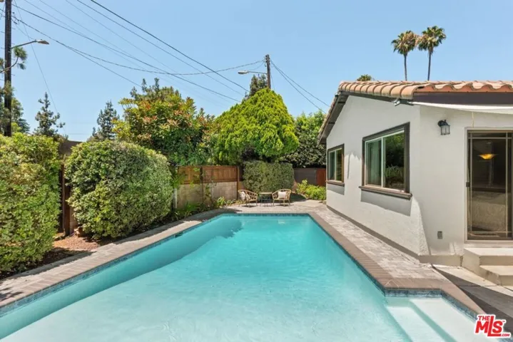 14830 Huston Street, Los Angeles, California 91403