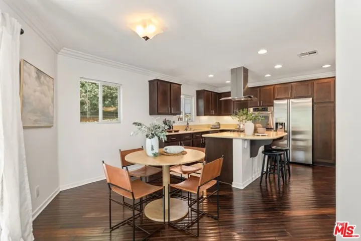14830 Huston Street, Los Angeles, California 91403