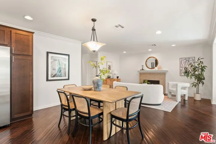 14830 Huston Street, Los Angeles, California 91403