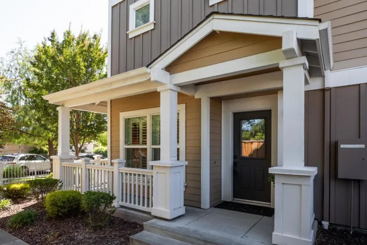 1901 Newbury Drive, Mountain View, California 94043