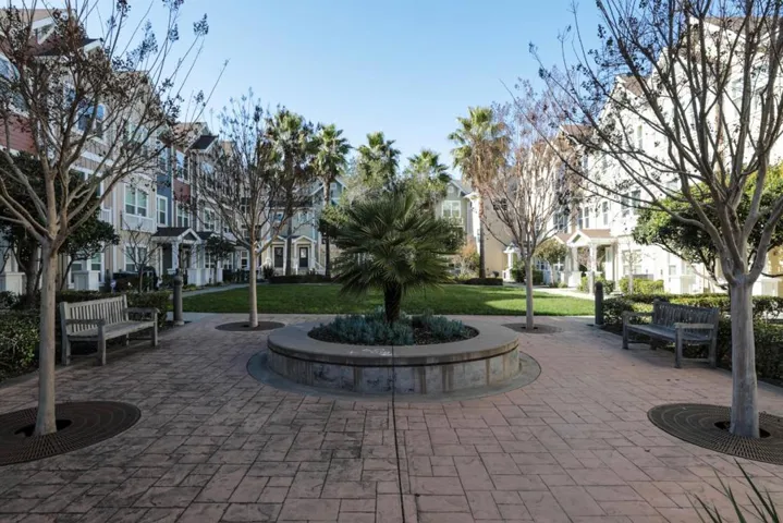 1901 Newbury Drive, Mountain View, California 94043