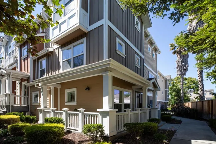 1901 Newbury Drive, Mountain View, California 94043