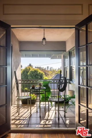 309 S Plymouth Boulevard, Los Angeles, California 90020