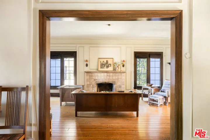 309 S Plymouth Boulevard, Los Angeles, California 90020